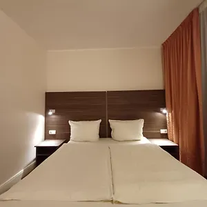 https://hotel-ariana-cologne.topcolognehotels.com